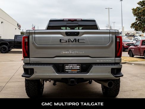 Used 2026 GMC Sierra 2500 Denali Ultimate image 8