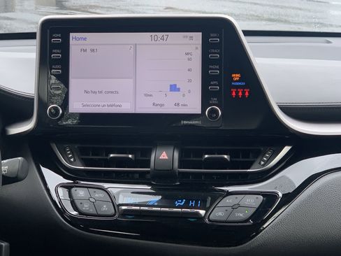 Used 2020 Toyota C-HR LE image 31