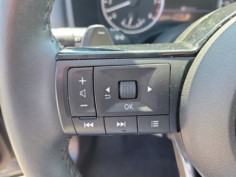 Certified 2023 Nissan Rogue SV w/ SV Premium B Package FWD image 16