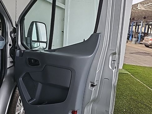 Used 2019 Ford Transit 150 XLT image 23