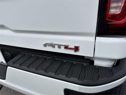 Used 2021 GMC Sierra 2500 AT4 w/ Gooseneck/5TH Wheel Package image 4