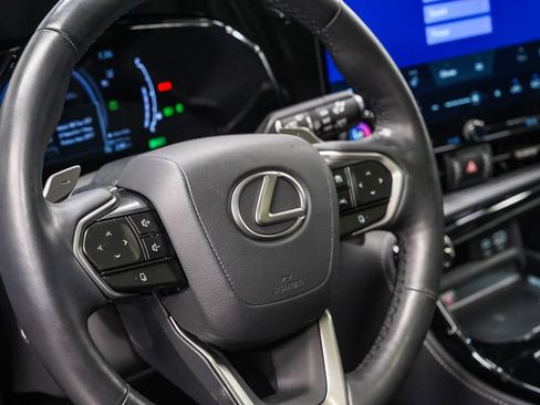 Used 2025 Lexus NX 450h+ AWD w/ Luxury Package image 21