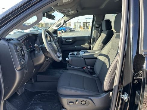 New 2026 Chevrolet Silverado 1500 Custom image 2