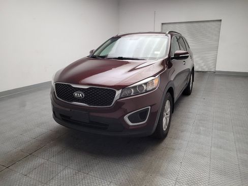 Used 2018 Kia Sorento FWD image 15