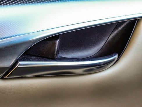 Used 2022 INFINITI QX50 Sensory image 9