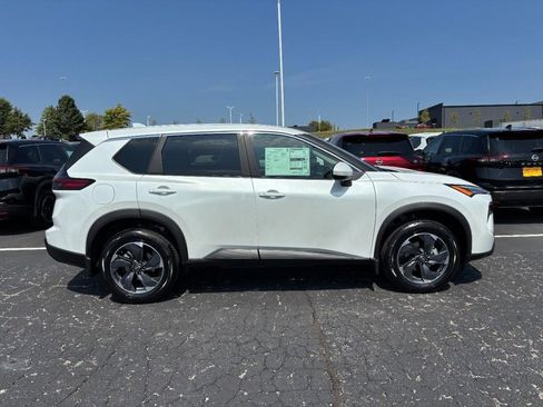 New 2026 Nissan Rogue SV image 2