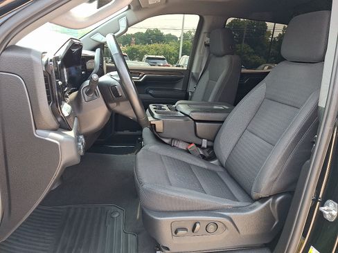 Certified 2024 Chevrolet Silverado 1500 LT AWD/4WD image 14
