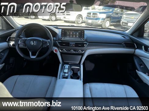 Used 2018 Honda Accord EX image 7