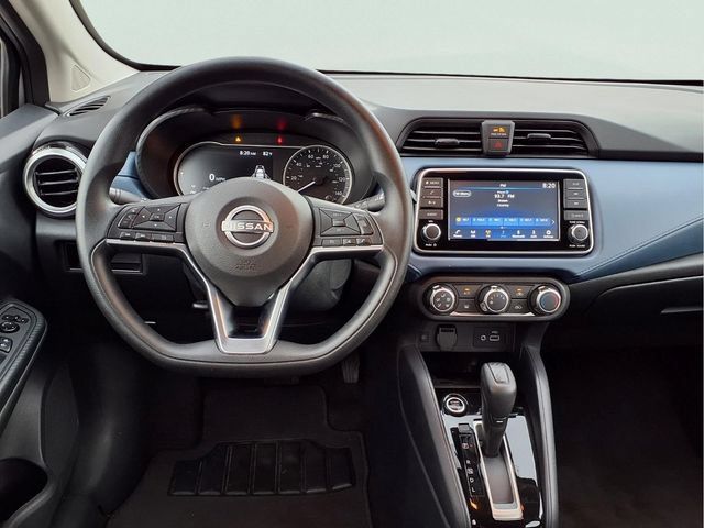 Used 2025 Nissan Versa SV FWD image 4