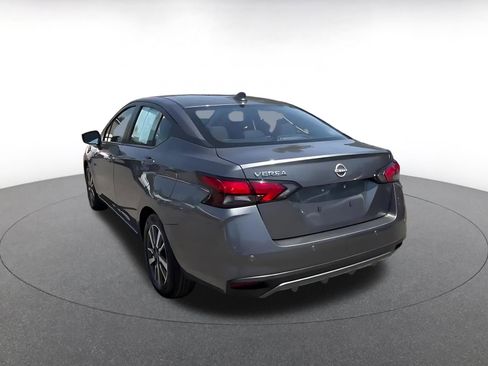 Used 2025 Nissan Versa SV FWD image 11