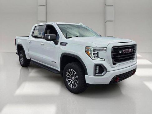 Certified 2021 GMC Sierra 1500 AT4 w/ AT4 Premium Package AWD/4WD image 7