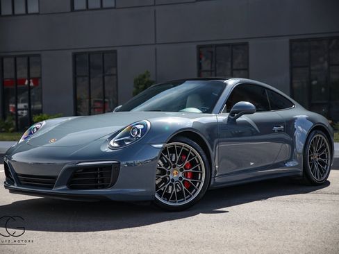Used 2017 Porsche 911 Carrera 4S AWD/4WD image 3