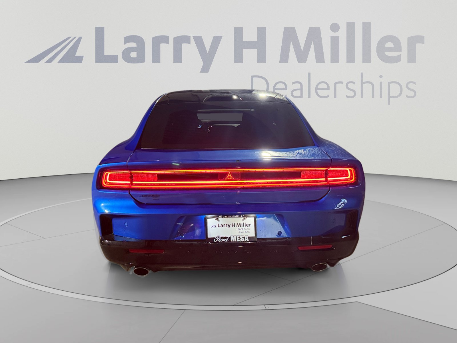 Used 2026 Dodge Charger R/T w/ Driver Convenience Group AWD/4WD image 4