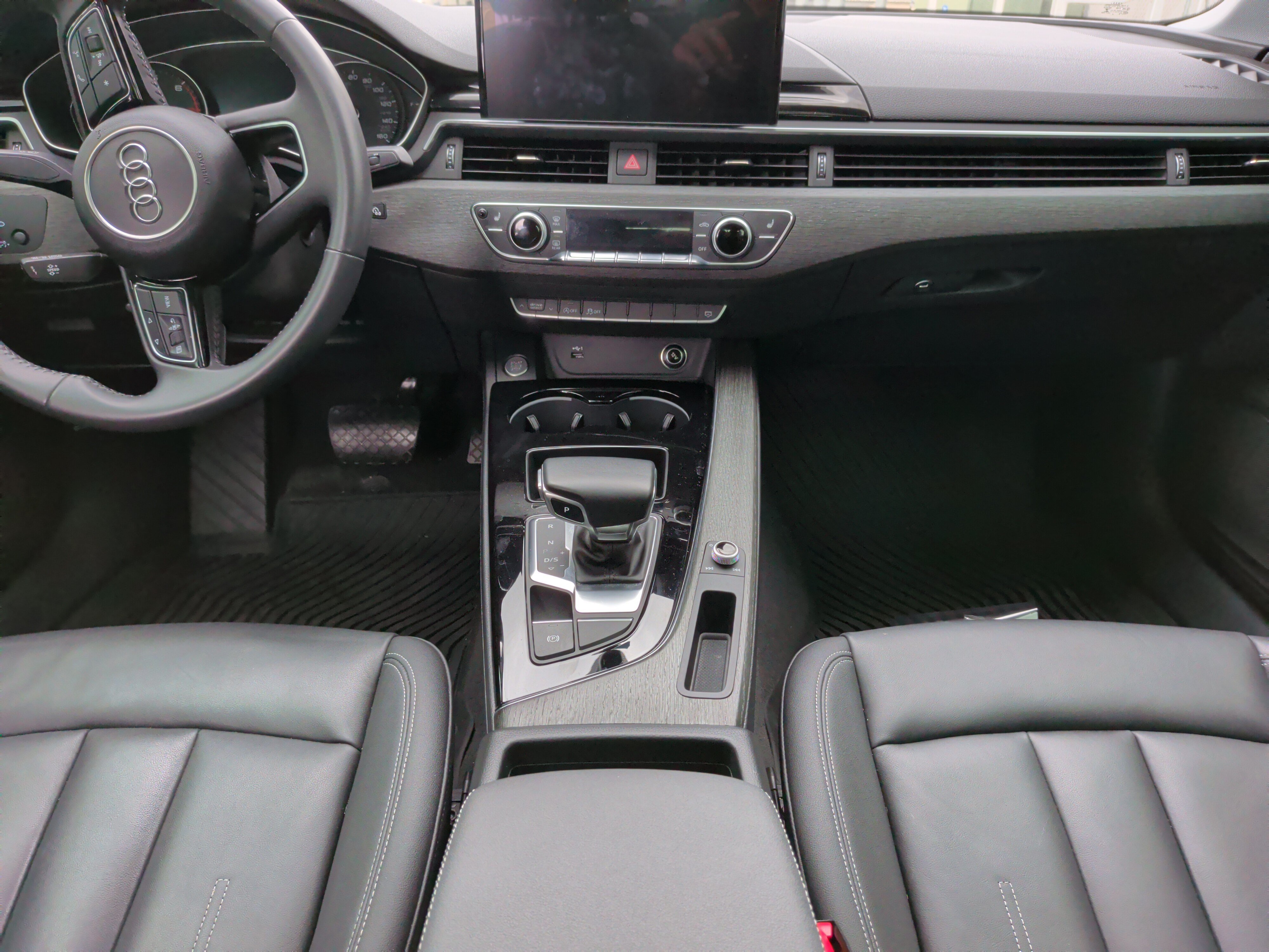 Used 2020 Audi A4 2.0T Premium w/ Convenience Package FWD image 27