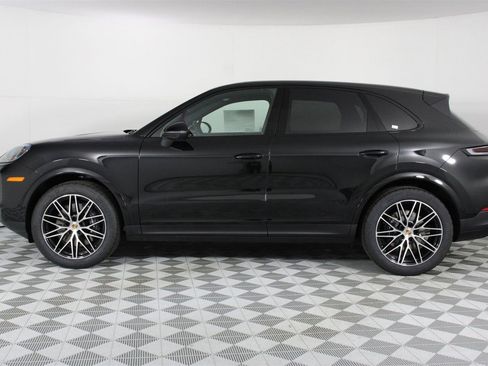 New 2026 Porsche Cayenne image 2