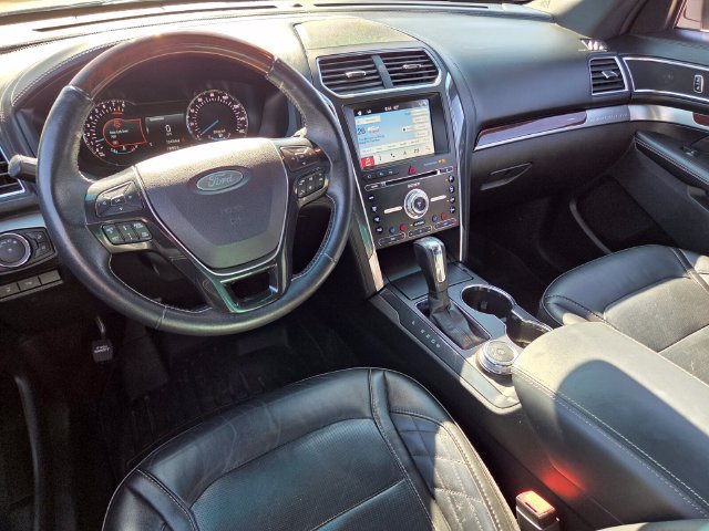 Used 2018 Ford Explorer Platinum AWD/4WD image 8