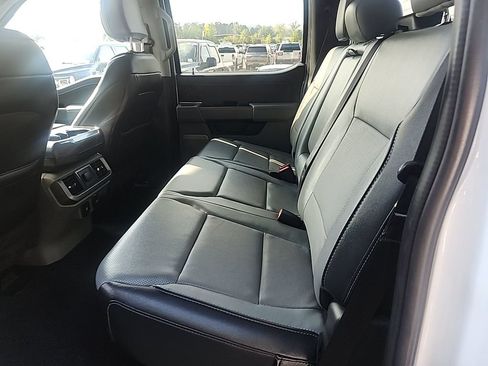 Used 2023 Ford F150 Lariat AWD/4WD image 5