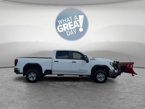 Used 2022 GMC Sierra 2500 Pro w/ Convenience Package AWD/4WD image 2