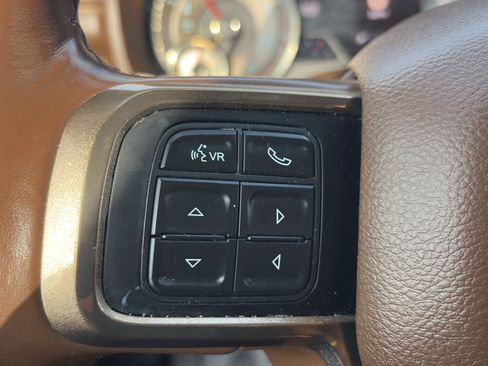 Used 2022 RAM 3500 Limited AWD/4WD image 17