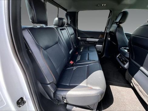 Used 2024 Ford F250 Lariat AWD/4WD image 16