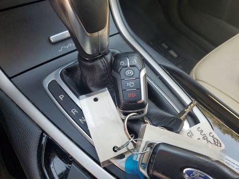 Used 2016 Ford Edge SEL w/ Equipment Group 201A FWD image 27