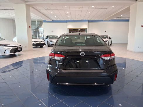 Used 2020 Toyota Corolla LE image 7