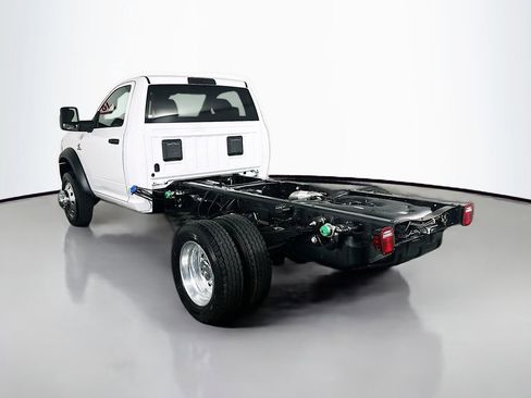 New 2026 RAM 5500 Tradesman w/ Chrome Appearance Group AWD/4WD image 5
