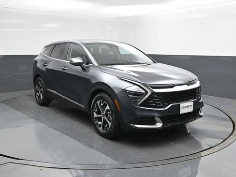 Used 2024 Kia Sportage EX image 17
