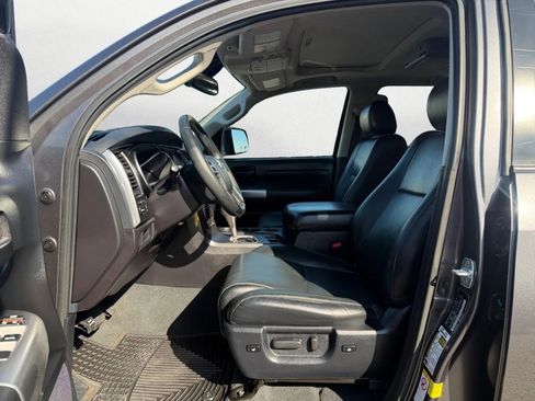 Used 2019 Toyota Sequoia TRD Sport w/ TRD Sport Premium Package image 11