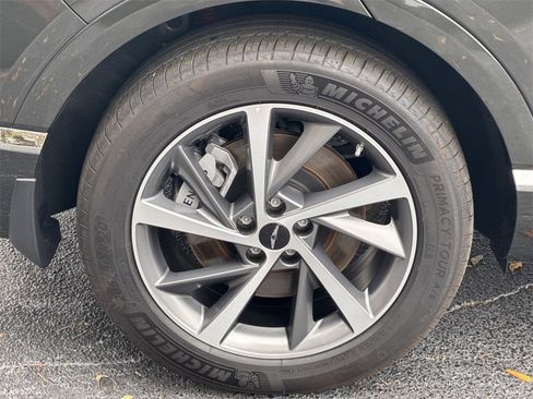 Used 2025 Genesis GV80 3.5T Advanced image 17