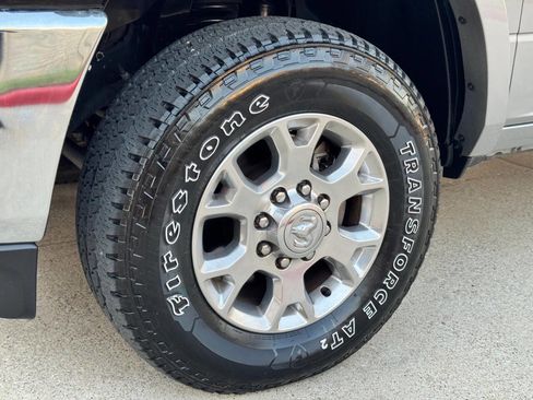 Used 2022 RAM 2500 Laramie image 32