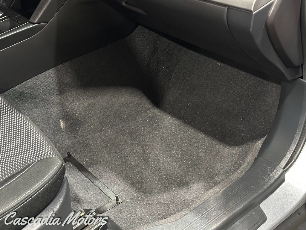 Used 2017 Subaru Outback 2.5i AWD/4WD image 26