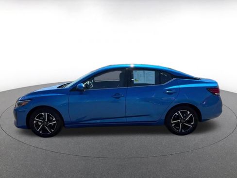 Used 2025 Nissan Sentra SV FWD image 9