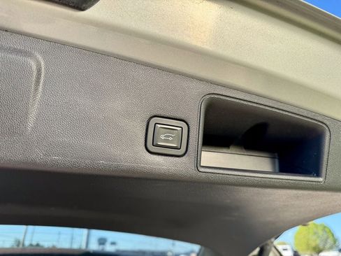 Used 2019 GMC Terrain Denali AWD/4WD image 18
