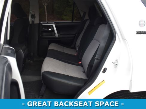 Used 2016 Toyota 4Runner SR5 image 9