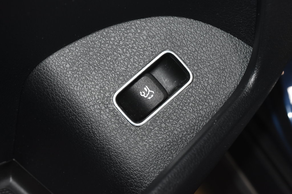 Used 2024 Mercedes-Benz GLE 350 4MATIC image 7