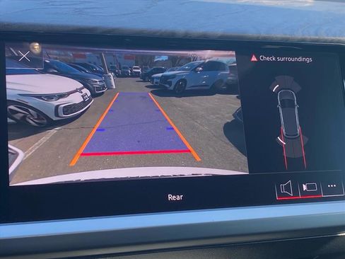 Used 2023 Audi Q4 e-tron Premium w/ Convenience Package image 14