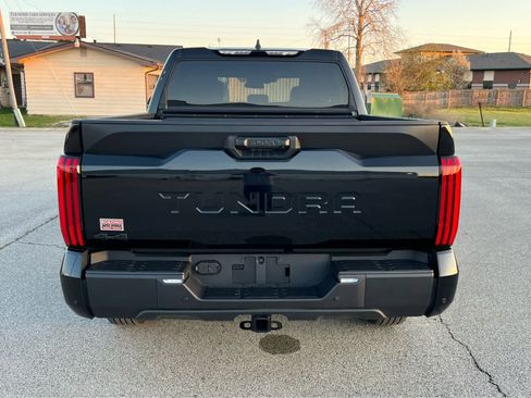 Used 2025 Toyota Tundra SR5 w/ SR5 Convenience Package image 11