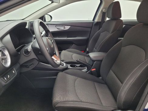 Used 2024 Kia Forte LXS w/ LXS Technology Package FWD image 17