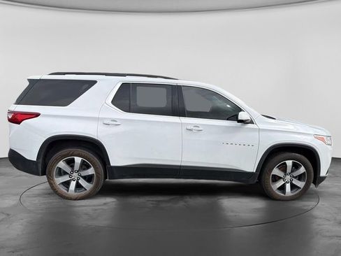 Used 2020 Chevrolet Traverse LT w/ LT Premium Package FWD image 11
