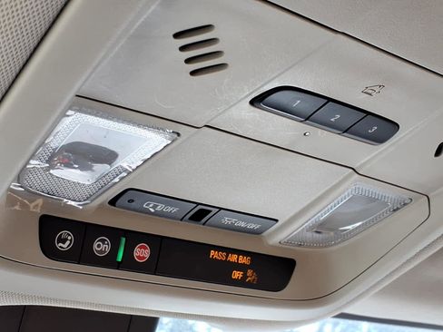 Certified 2020 GMC Terrain SLT w/ Preferred Package image 15