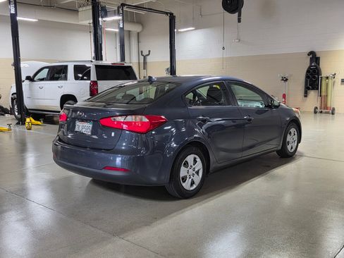 Used 2015 Kia Forte LX w/ Popular Package FWD image 7