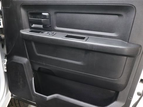 Used 2018 RAM 3500 Tradesman w/ Chrome Appearance Group AWD/4WD image 12