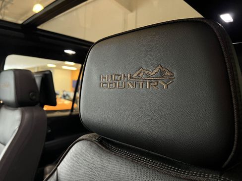 Used 2023 Chevrolet Tahoe High Country AWD/4WD image 19