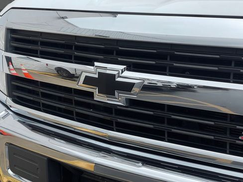 Used 2017 Chevrolet Silverado 2500 LTZ w/ Vortec Plus Package image 35