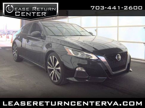 Used 2022 Nissan Altima 2.5 SR FWD image 1