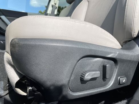Used 2018 Subaru Forester 2.5i Limited AWD/4WD image 21