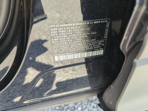 Used 2023 Volkswagen Tiguan SE FWD image 38