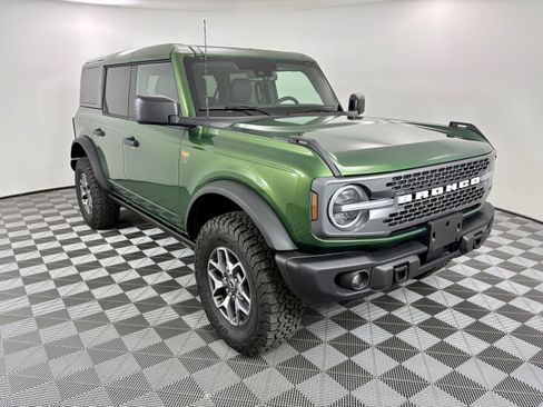 Used 2025 Ford Bronco Badlands AWD/4WD image 7