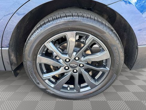 Used 2023 Chevrolet Equinox RS AWD/4WD image 36